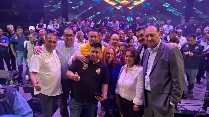 GRAN FESTEJO DE LA  SECCIÓN 1 LIMPIA Y TRANSPORTE DE LA CDMX DEL SUTGCDMX,
 Al frente el Secretario General y Vicepresidente del SUTGCDMX 